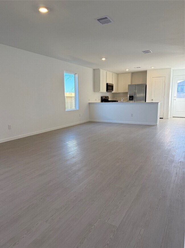 Building Photo - 14896 N Ascot Bnd Cir