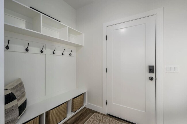 Building Photo - 537 S 2470 W