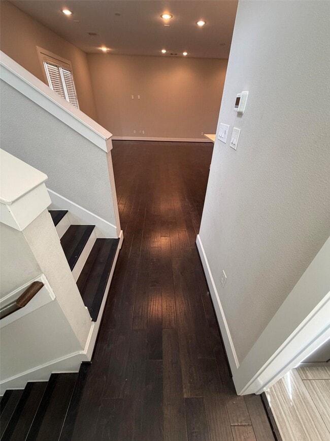 Building Photo - 10806 Warwana Rd