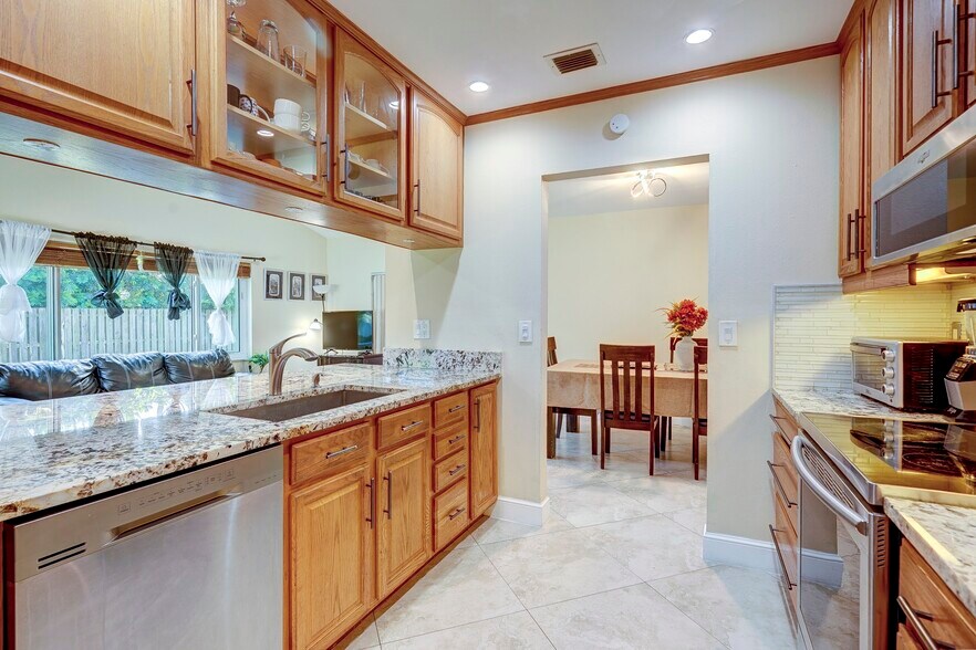 Building Photo - 1386 Fulmar Dr