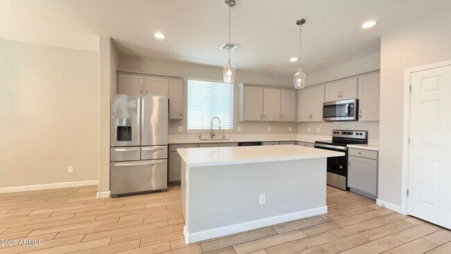 Building Photo - 7011 W Townley Ave