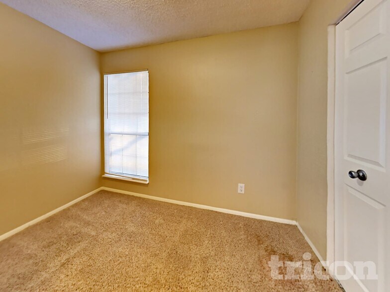 Building Photo - 13526 Ryan Landing Dr