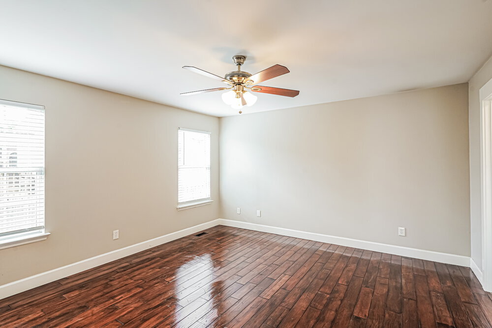 Building Photo - 102 Meadow Crest Ct