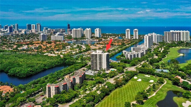 Building Photo - 3375 N Country Club Dr