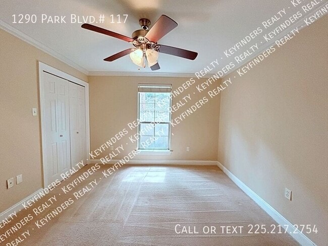 Building Photo - 1290 Park Blvd