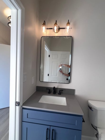 Building Photo - 7 Chapel Hill Rd