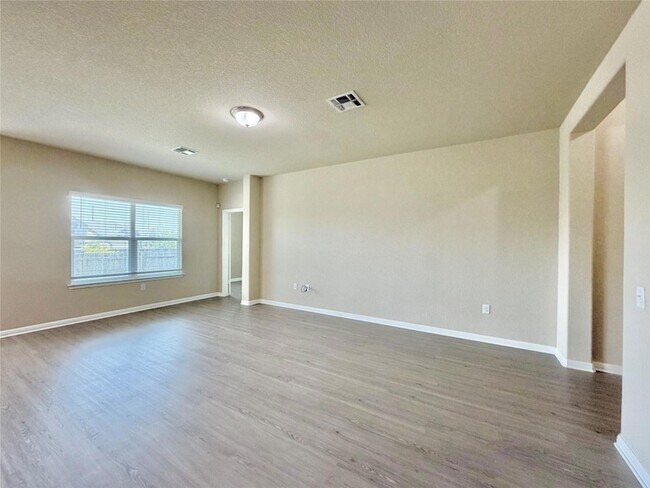 Building Photo - 1416 Fort Dessau Rd