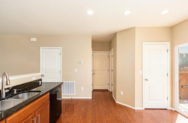 Building Photo - Beautiful 4 Bed 2.5 Bath with 2 Car Garage Home with Fenced Backyard in High Point at DIA!