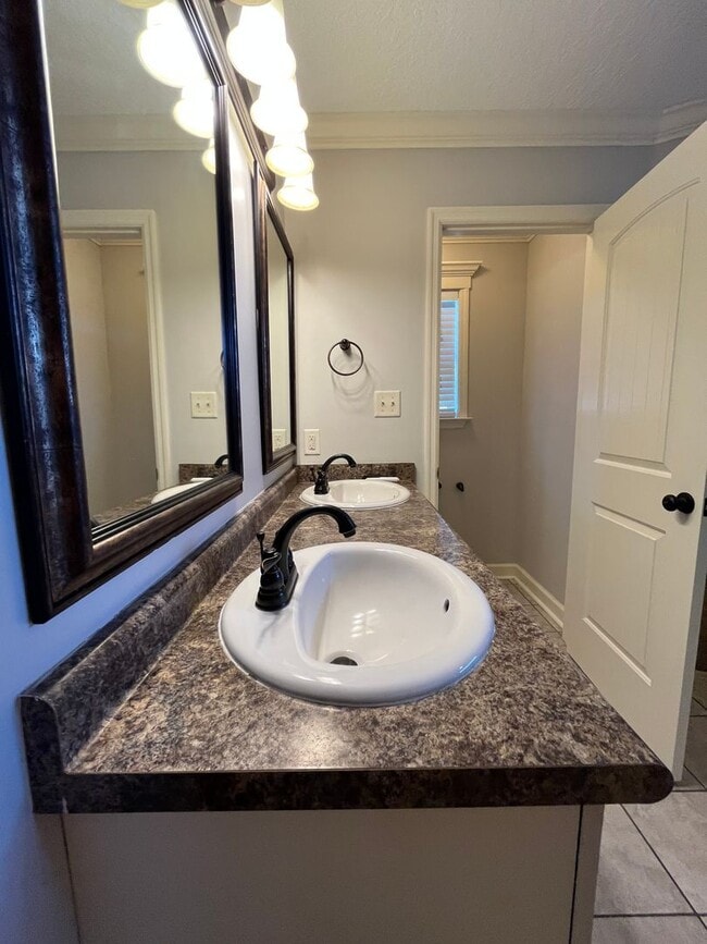 Building Photo - 4136 Bright Creek Rd