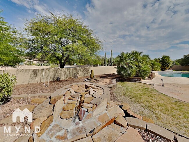 Building Photo - 11962 N Grape Ivy Pl