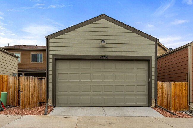 Building Photo - Charming 3-Bedroom Home in Thornton with Spacious Layout and Modern Amenities!