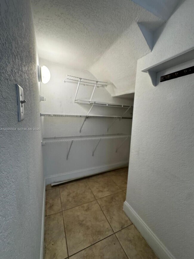 Building Photo - 18032 NW 74th Ct