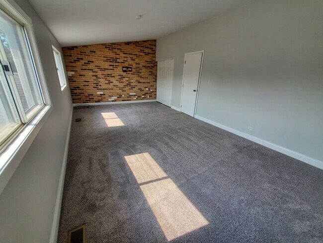 Building Photo - 4572 Provincetown Dr