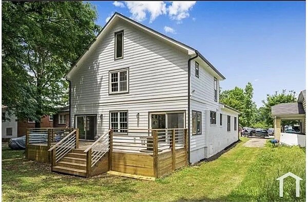 Building Photo - Room in House on Dill Ave SW