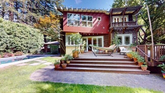 Building Photo - 76 Tamalpais Ave
