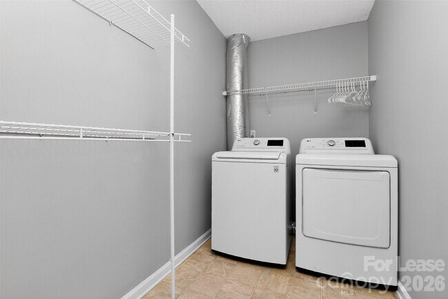 Building Photo - 6238 King George Dr