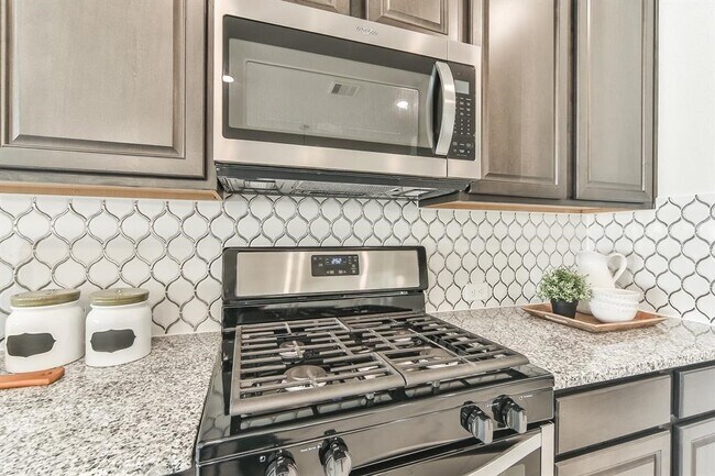 Building Photo - 25206 Farmdale Ln