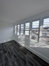 Building Photo - 153 Vine St