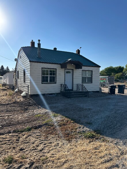 Primary Photo - 3210 S Ammon Rd