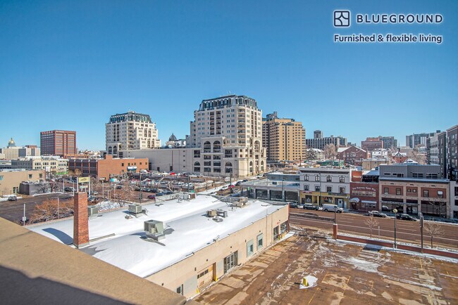 Building Photo - 816 Acoma St