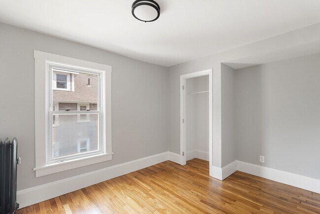 Building Photo - 21 Hartford St