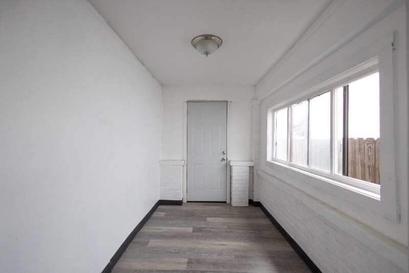 Building Photo - 2028 Lexington Ave