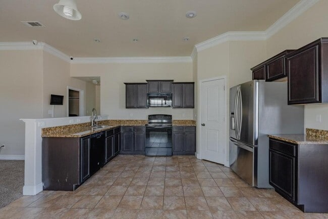 Building Photo - 711 Candlestick Dr