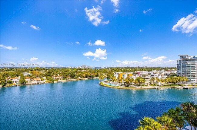 Building Photo - 5880 Collins Ave