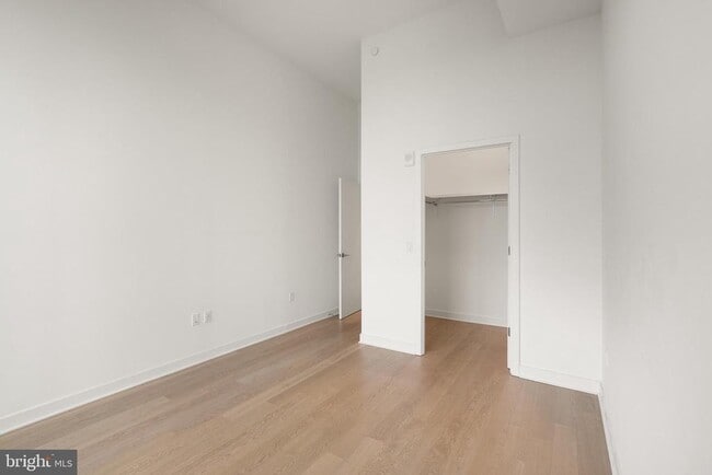 Building Photo - 1650 Silver Hill Dr