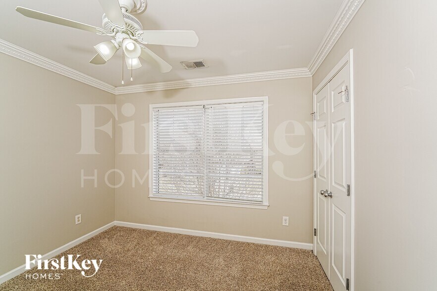 Building Photo - 535 Bentmoor Dr