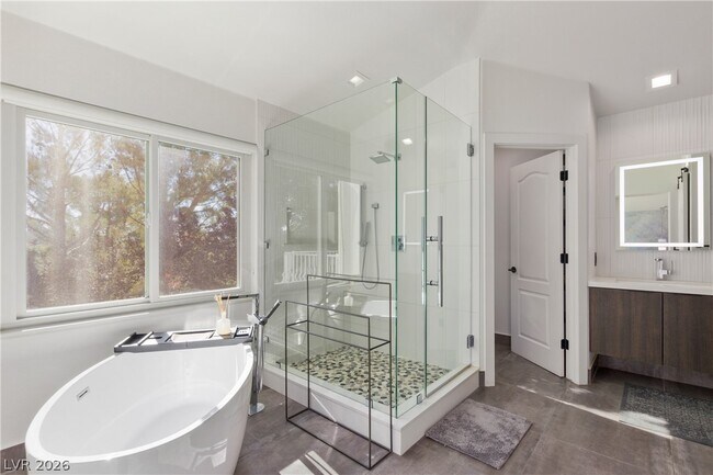 Building Photo - 9301 St James Cir