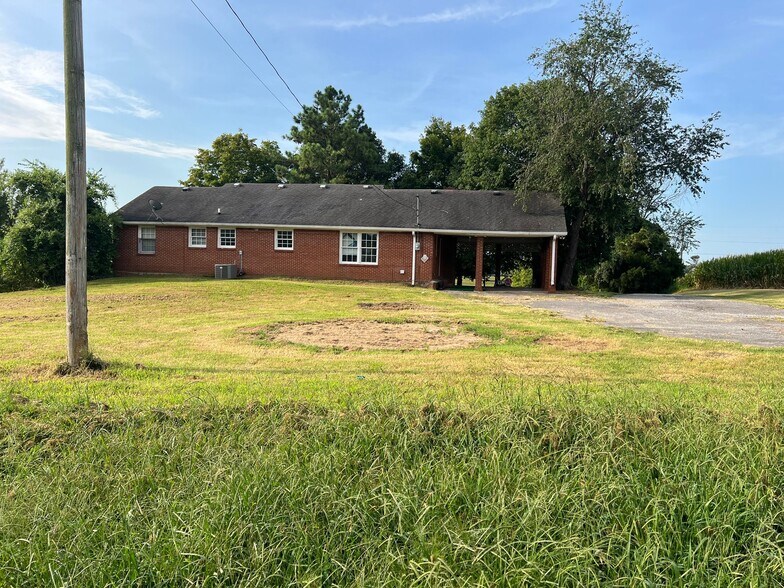 Building Photo - 8028 Hwy 49 E
