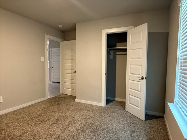 Building Photo - 29422 Pikes Peak Dr