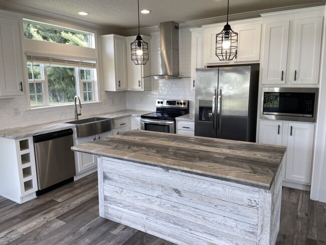 Building Photo - 8775 20th St