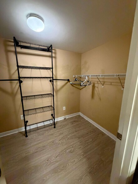 Building Photo - 2986 Courtland Oaks Trl SW