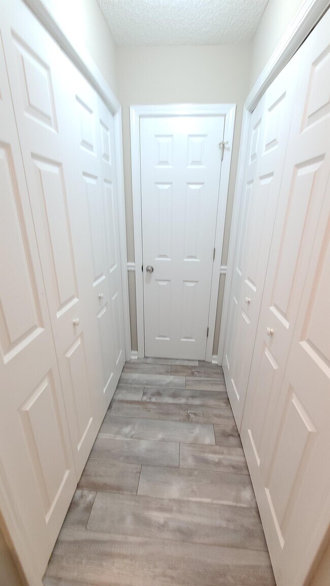 Building Photo - 70 Vinny's Terrace