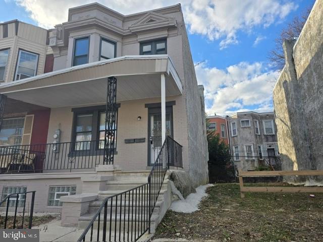 Building Photo - 834 S Cecil St