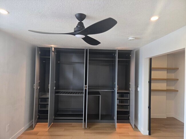 Building Photo - 503 2nd St