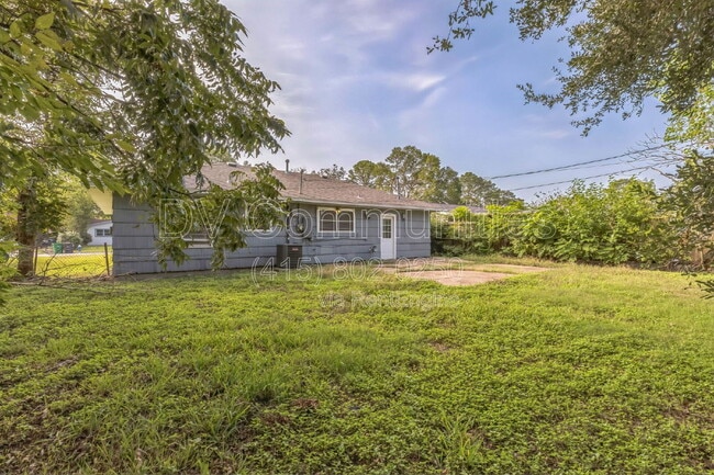 Building Photo - 6419 Belarbor St