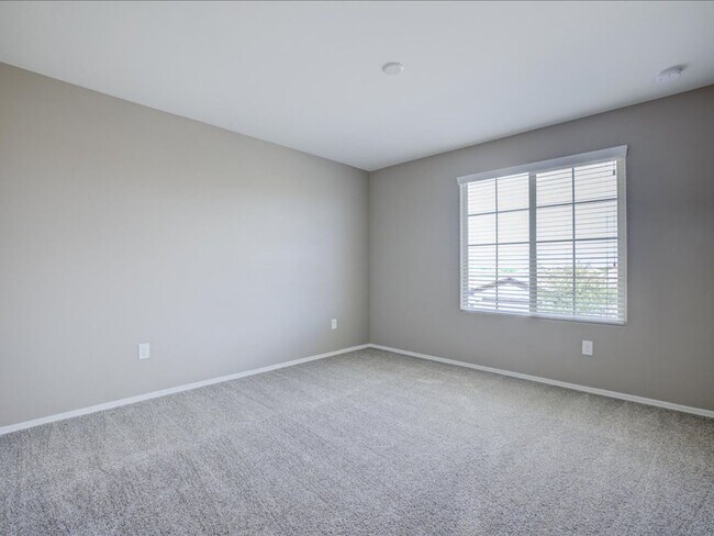 Building Photo - 6568 E Via Arroyo Azul