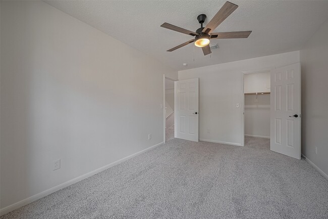 Building Photo - 3223 Candlepine Dr