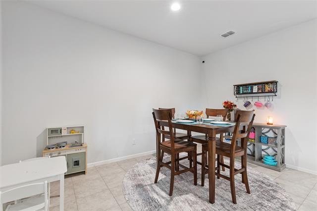 Building Photo - 16417 Marinette Ct