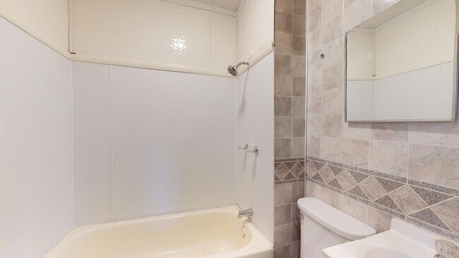 Building Photo - 3414 W 44th St