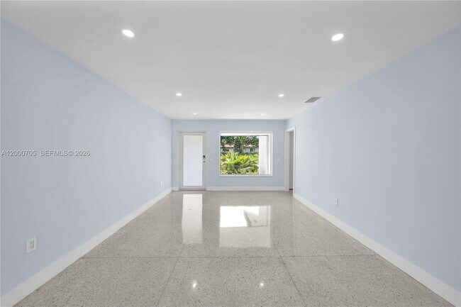 Building Photo - 2311 SW 23rd St