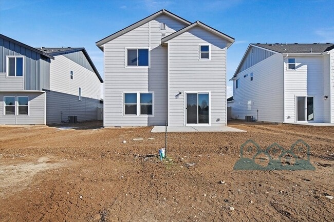 Building Photo - 3891 N Chelmsford Ave