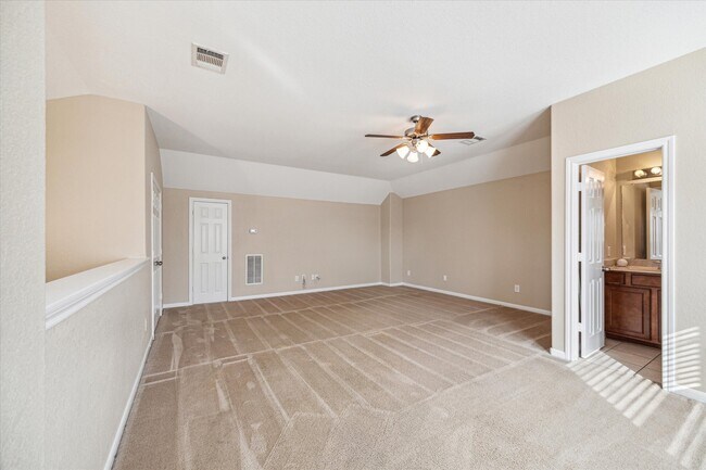 Building Photo - 9015 Springcroft Ct