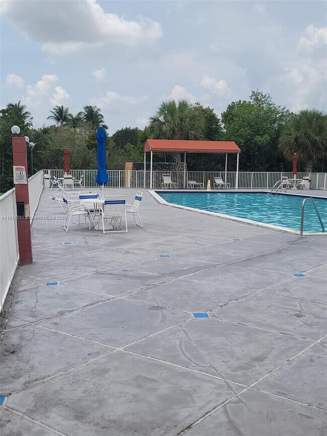 Building Photo - 6990 NW 186th St