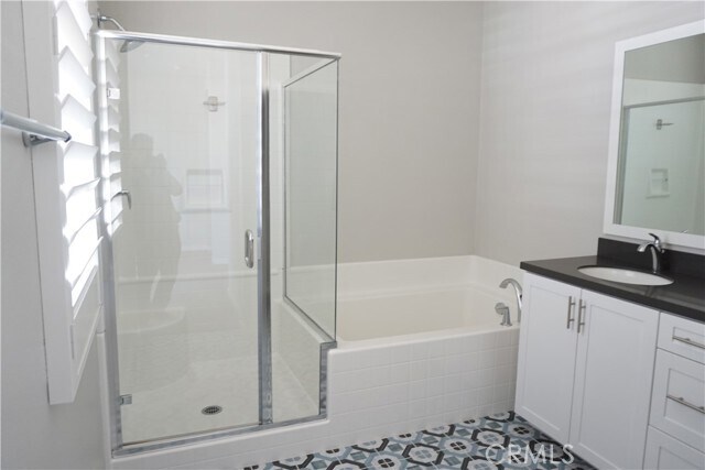 Building Photo - 163 Patria