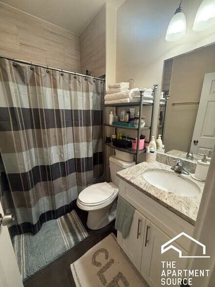 Building Photo - 1433 N Cleaver St