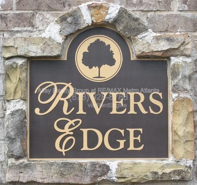 Building Photo - 2675 Rivers Edge Dr NE